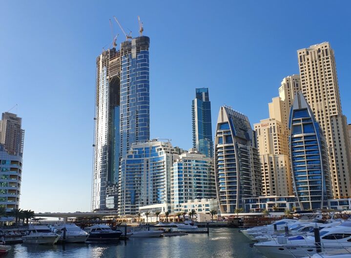 Pool Bearing Jumeirah Gate Dubai Poollagerung