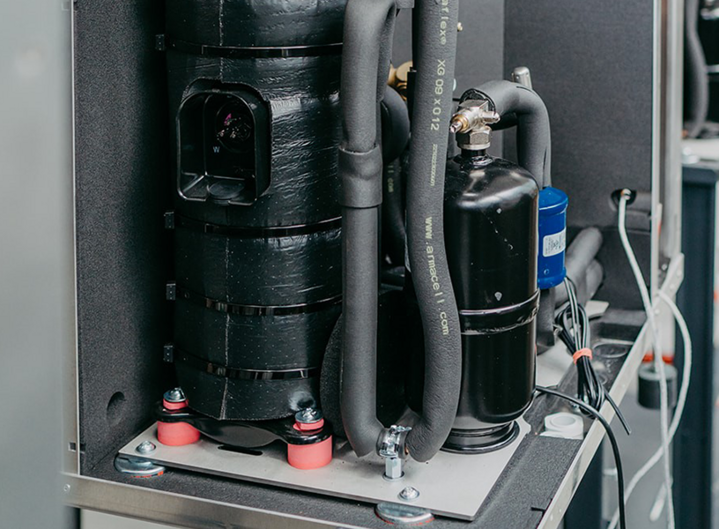 Vibrationen von Kompressoren effektiv entkoppeln | Getzner Werkstoffe Vibrationen von Kompressoren effektiv entkoppeln | Getzner Werkstoffe