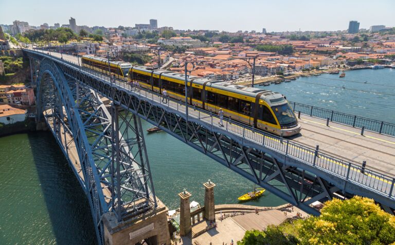 Lösungen für den Bahnoberbau_Vorteile und Nutzen auf einen Blick Lösungen für den Bahnoberbau_Vorteile und Nutzen auf einen Blick